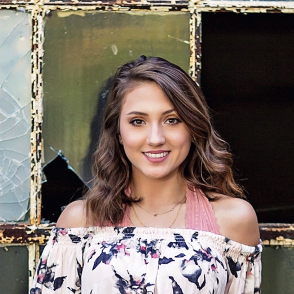 Meet your Posher, Kaitlin